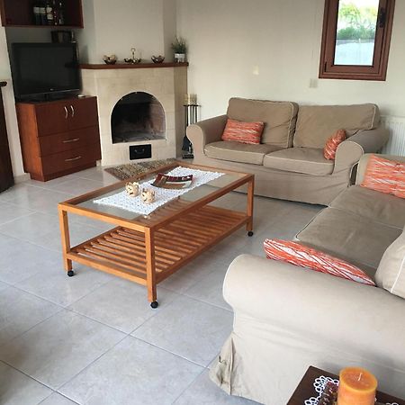 Demelida Villa In Tsada, Paphos Tsadha Exteriör bild